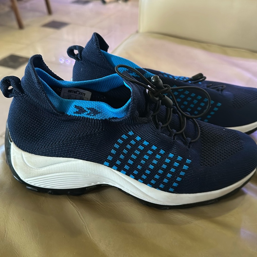 Ortho fit women’s size 9 shoes